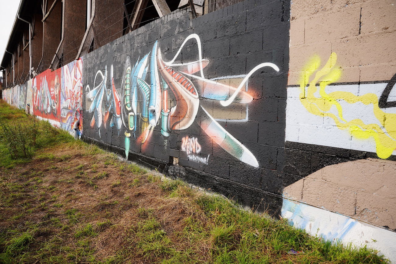 Graffiti Wall - Photo by Mind21