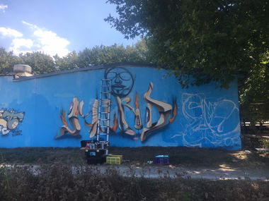 Graffiti Wall - Photo by Mind21