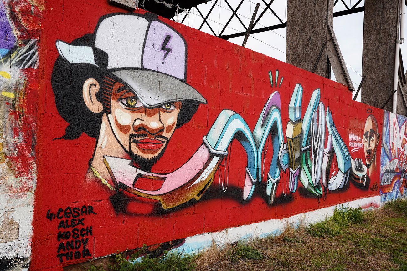 Graffiti Wall - Photo by Mind21