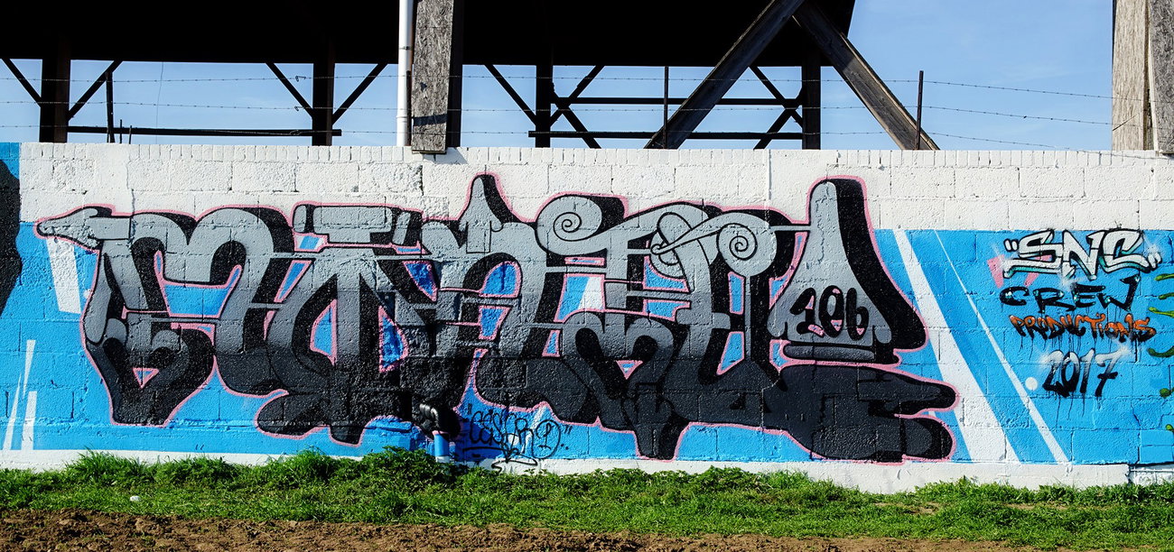 Graffiti Wall - Photo by Mind21 - mind21, cesar106 (2017)