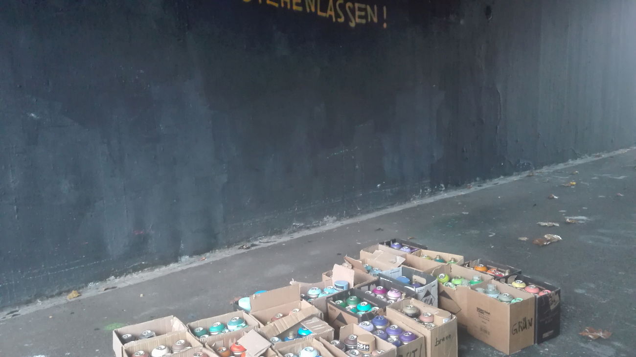 Graffiti Wall - Photo by Mind21