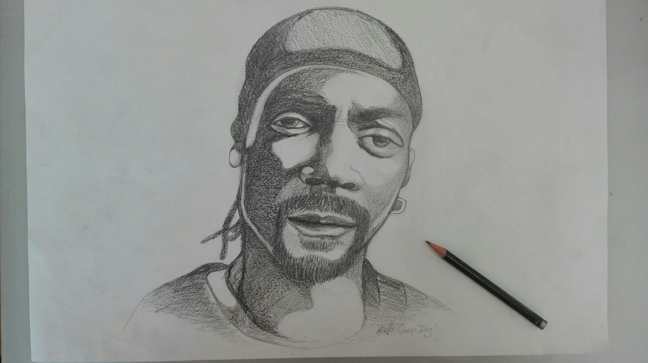 Graffiti Sketch - Photo by Mind21 - snoop, dogg, mind21 (2018)