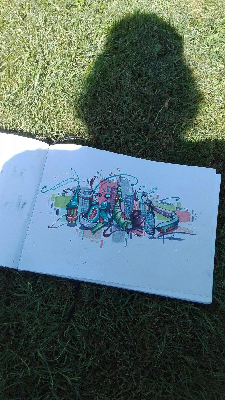 Graffiti Sketch - Photo by Mind21 - min (2018)
