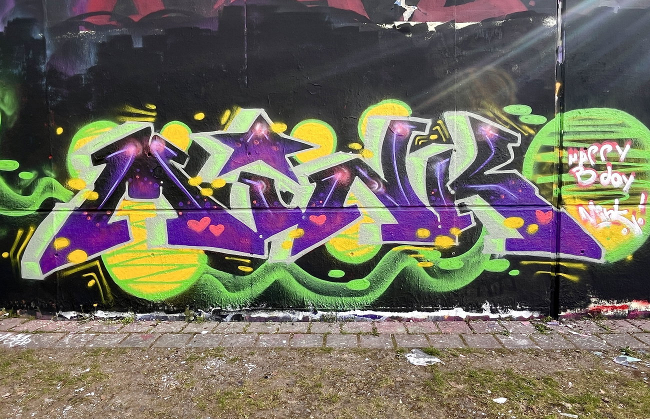 Graffiti Wall in Hamburg - Photo by MinkOne (2026)