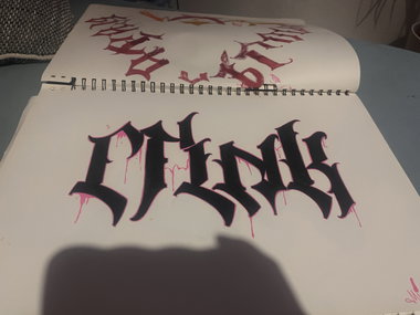 Graffiti Sketch - Photo by MinkOne