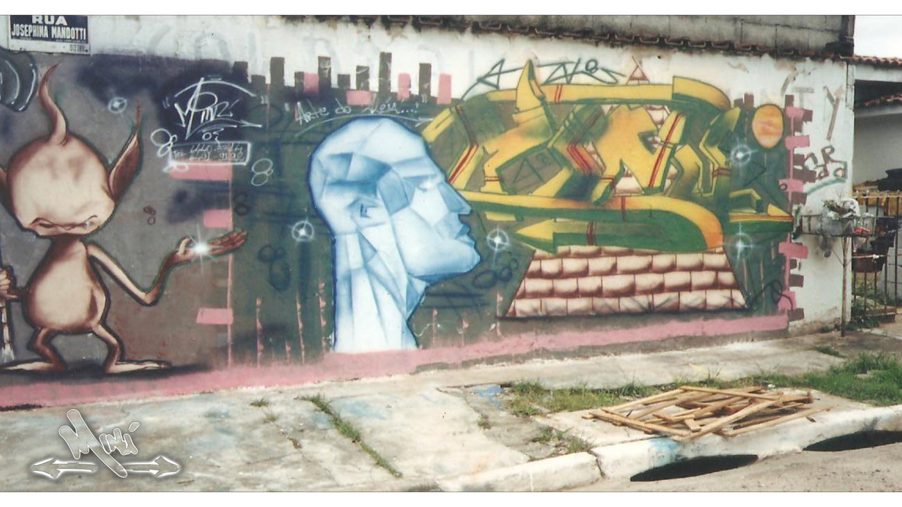 Graffiti Photo by Minu (2000)