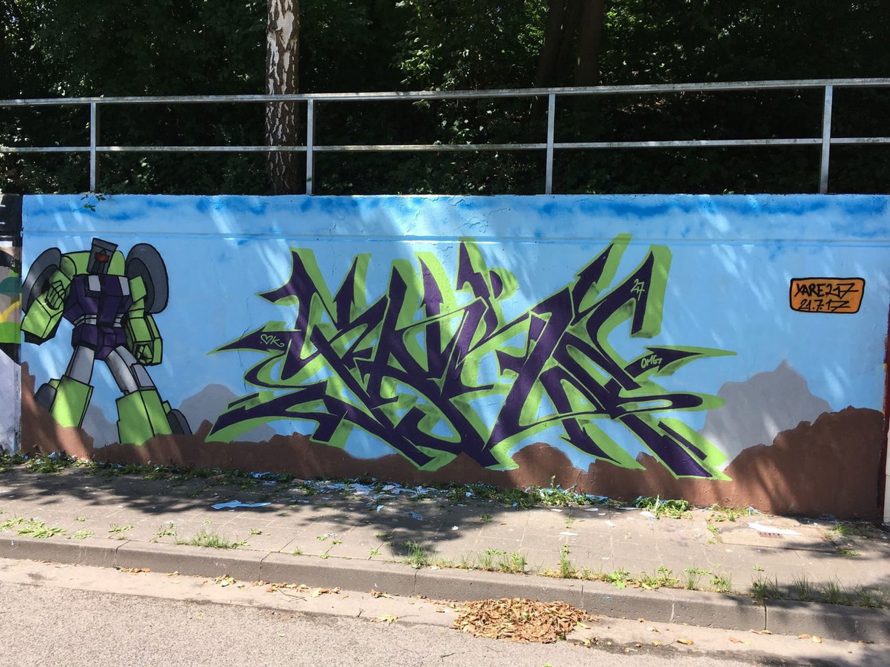 Graffiti Wall in Neuss - Photo by Mister217 - yare217, omg, semiwild (2017)