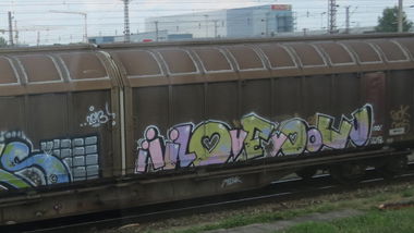Graffiti Train - Photo by MisterSchnebshod - I, love, you (2013)