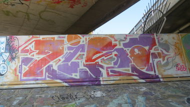 Graffiti Wall in Vienna - Photo by MisterSchnebshod - lisa, spher, levin (2013)