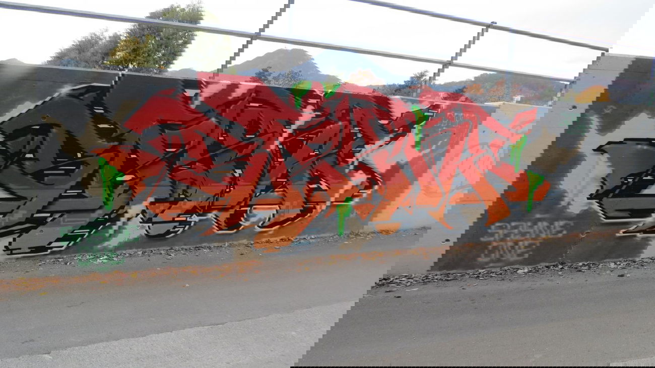 Graffiti Wall in Salzburg - Photo by MisterSchnebshod - myb, saner, sayne (2013)