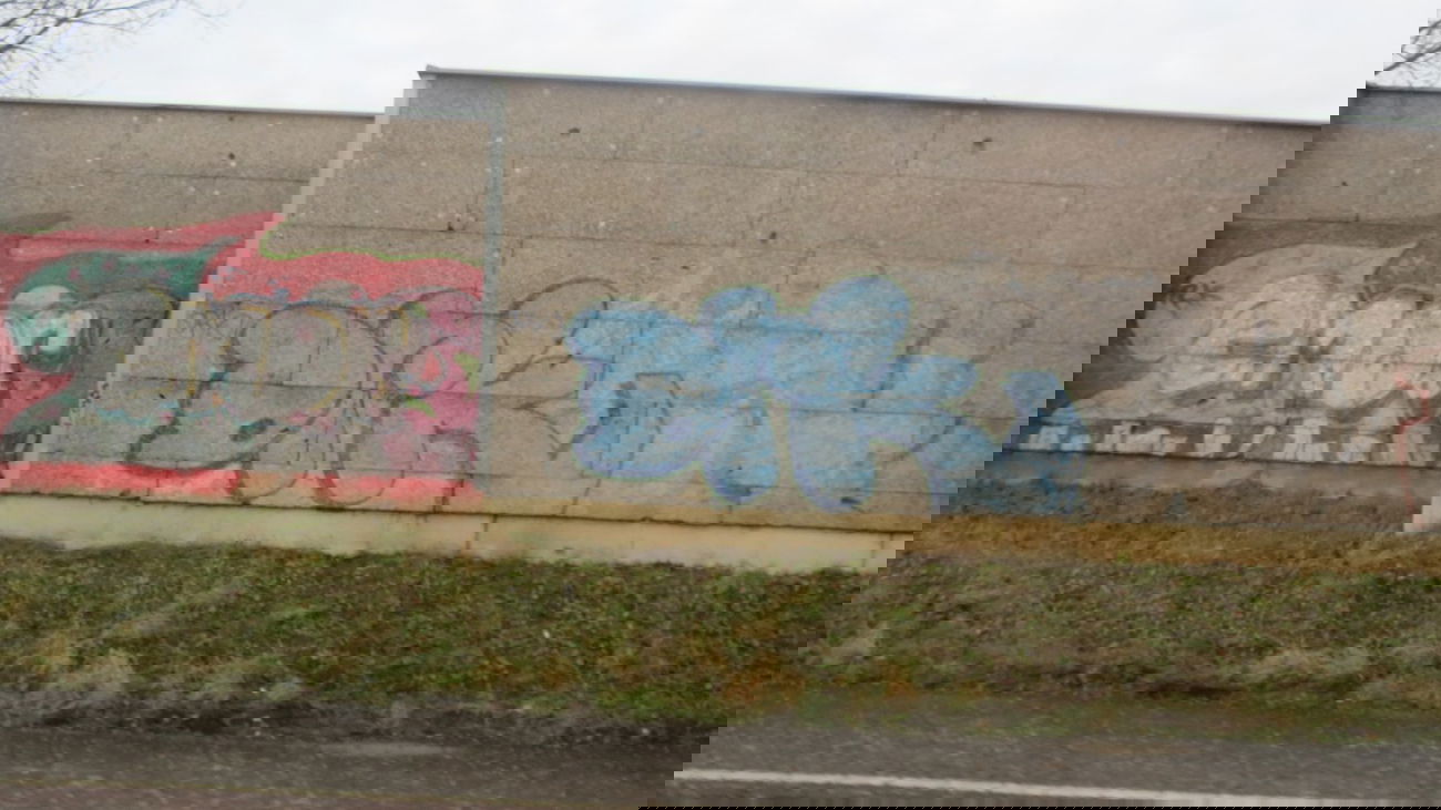 Graffiti Bombing in Salzburg - Photo by MisterSchnebshod - drk, dub, 42
