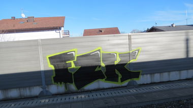 Graffiti Bombing in Salzburg - Photo by MisterSchnebshod - fzk, freestylekids, fsk (2013)