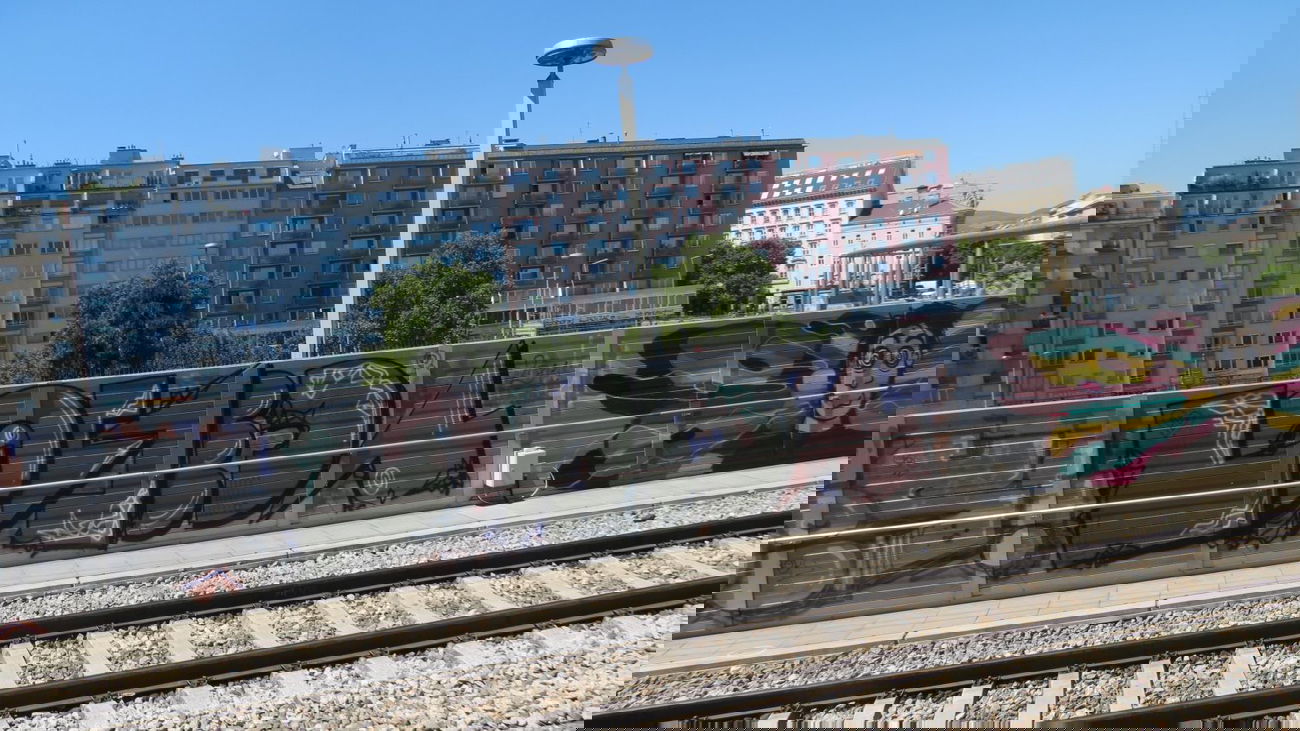 Graffiti Wall in Vienna - Photo by MisterSchnebshod - lozer, loser