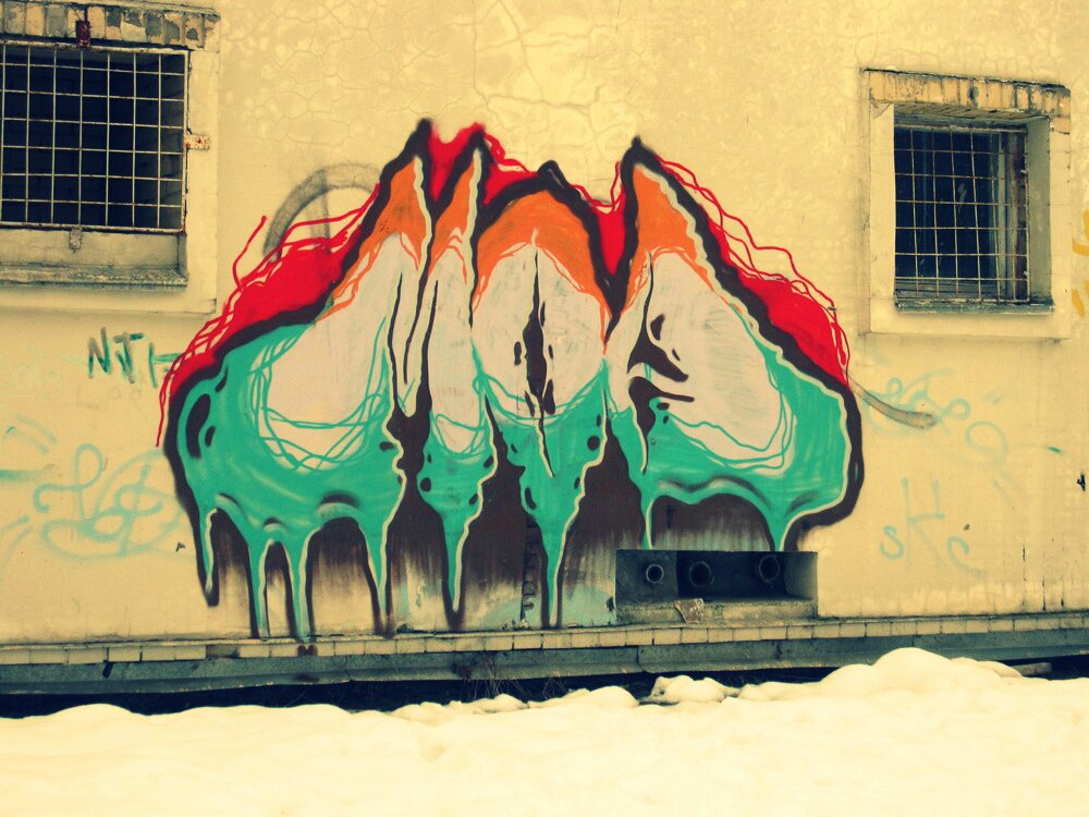 Graffiti Bombing in Kyiv - Photo by Moa