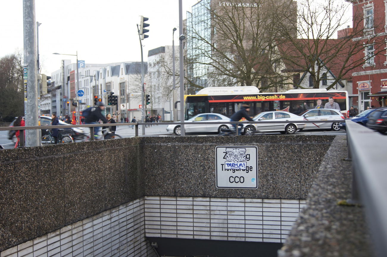 Graffiti Street Art in Oldenburg - Photo by Moinsen - moin, lappan (2016)