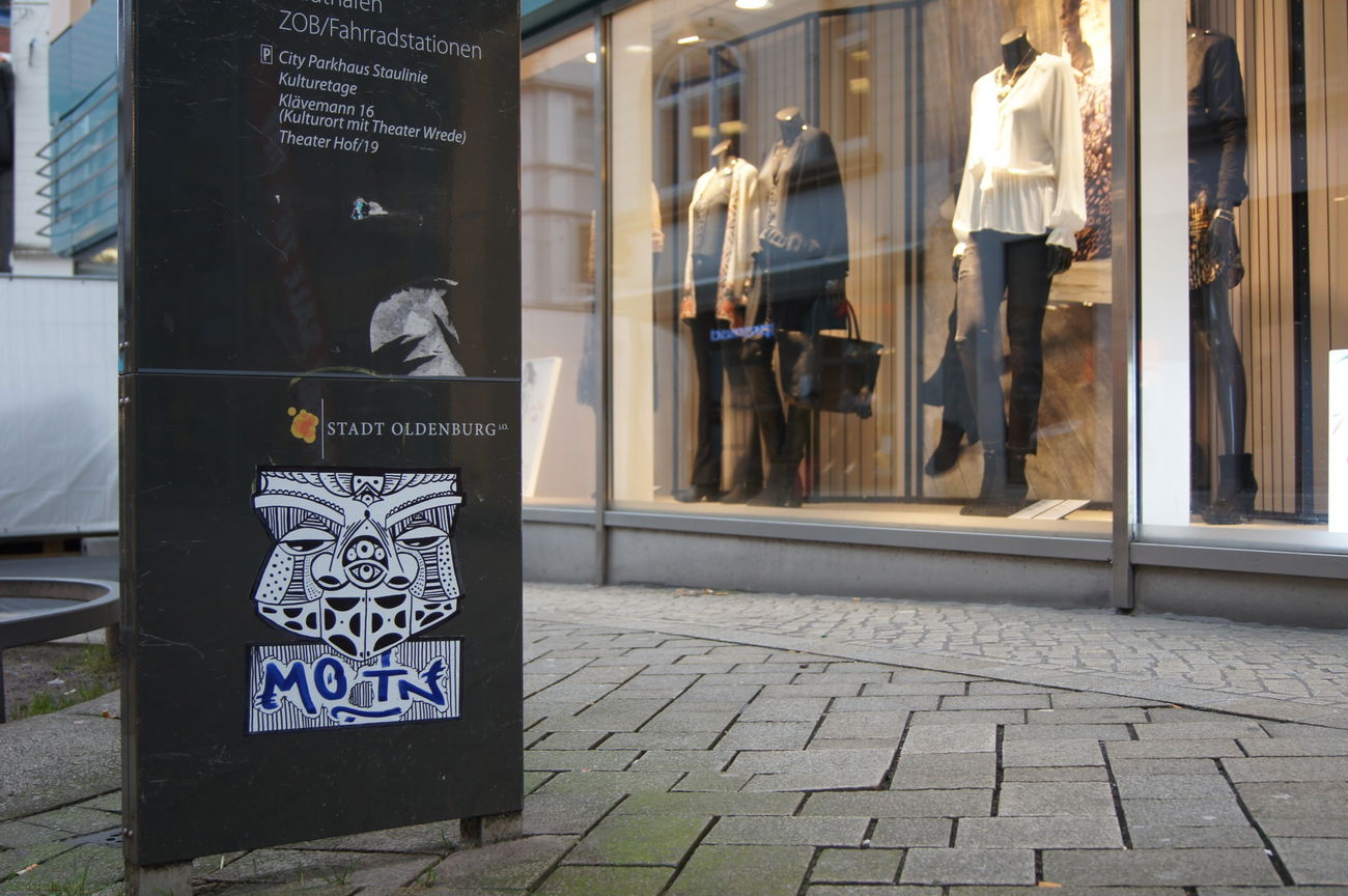 Graffiti Street Art in Oldenburg - Photo by Moinsen - moin, oldenburg, 261 (2016)