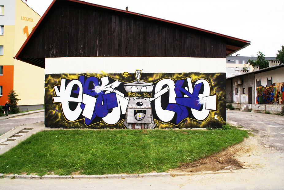 Graffiti Wall in Rzeszów - Photo by MolotowCocktail - erzo, ys, bajazol