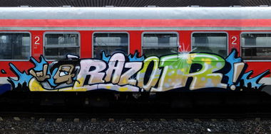 Graffiti Train - Photo by Mongole23 - razor, cos