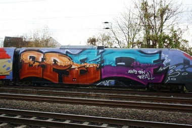 Graffiti Train - Photo by Mongole23 - epsc, WC