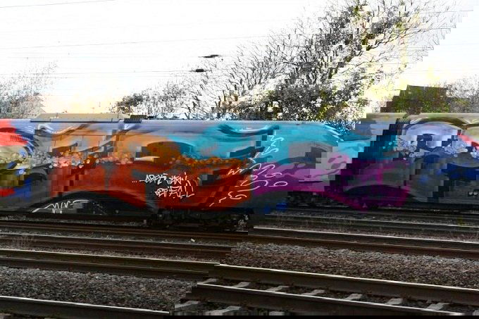 Graffiti Train - Photo by Mongole23 - epsc, WC