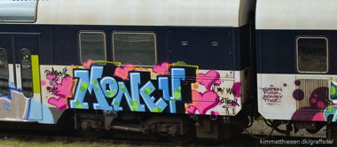 Graffiti Train - Photo by Mongole23 - money