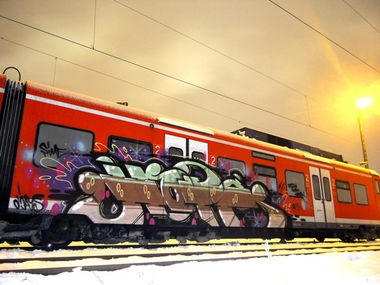 Graffiti Train - Photo by Mongole23 - hope
