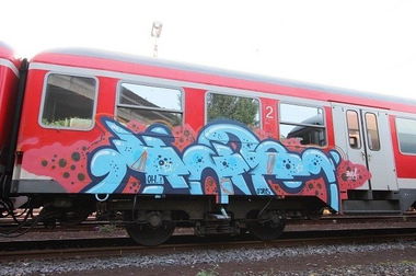 Graffiti Train - Photo by Mongole23
