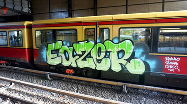 Graffiti Train - Photo by Mongole23