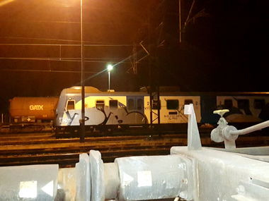 Graffiti Train in Ustal miejsce - Photo by Monker