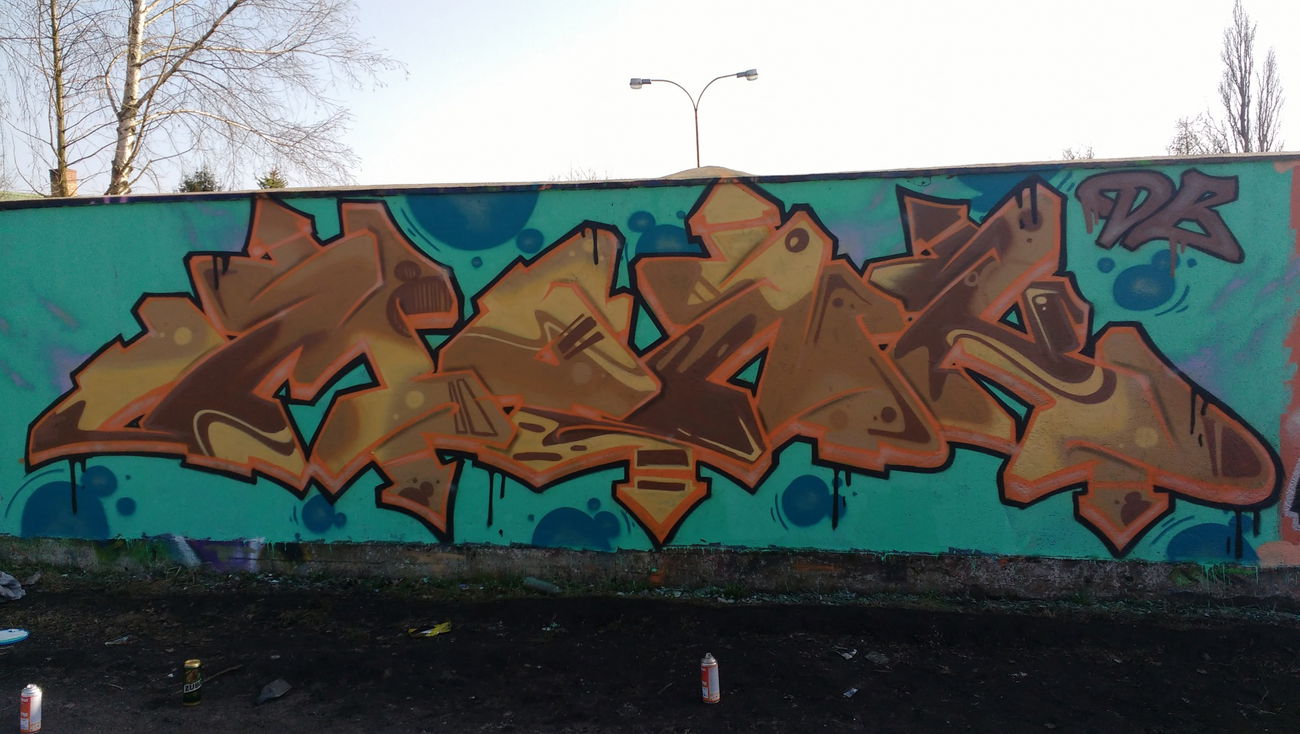 Graffiti Wall in Ustal miejsce - Photo by Monker