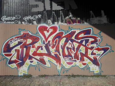 Graffiti Wall in Dresden - Photo by MonsterGurkE - bina, love, senf (2016)