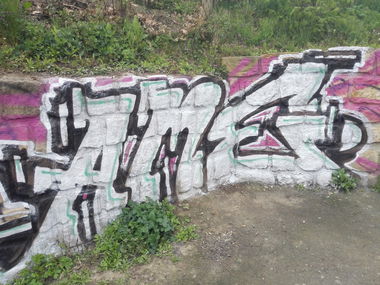 Graffiti Bombing in Dresden - Photo by MonsterGurkE - ame, bzk, lod (2016)