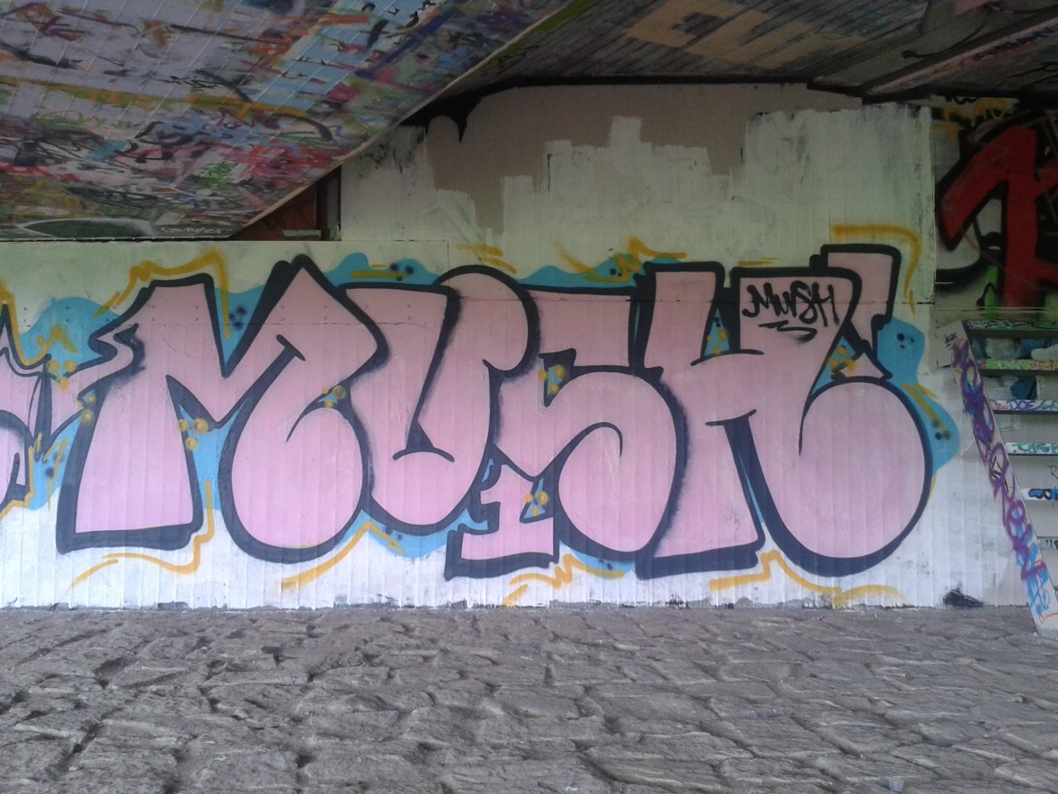 Graffiti Wall in Dresden - Photo by MonsterGurkE - mush (2013)