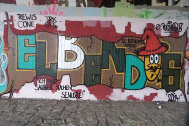 Graffiti Wall in Dresden - Photo by MonsterGurkE - el, bendos, bender (2014)
