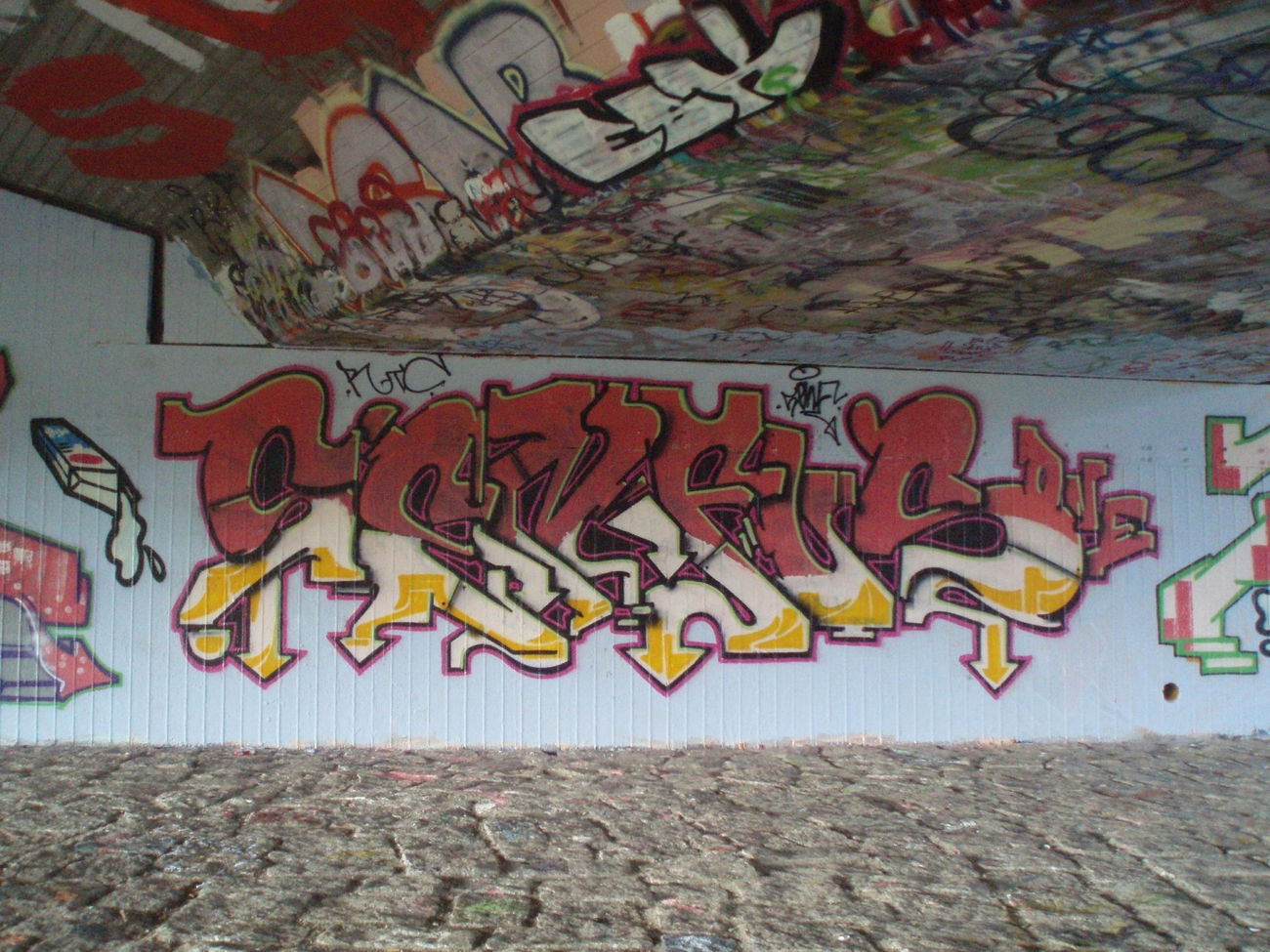 Graffiti in Dresden - Photo by MonsterGurkE - senf, senfus