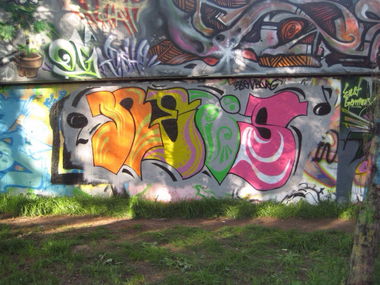 Graffiti Wall - Photo by Moou (2013)