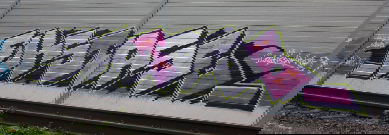 Graffiti Wall - Photo by Morbidangel - Extase