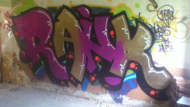 Graffiti Wall - Photo by Morda - RankOne