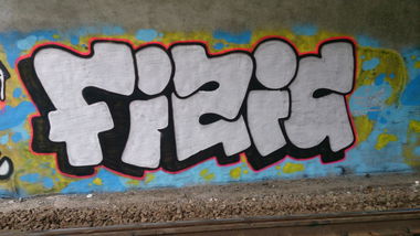 Graffiti Wall - Photo by Morda - Fizik, Rank (2014)