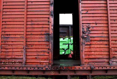 Graffiti Train - Photo by Morgan - FAS (2012)