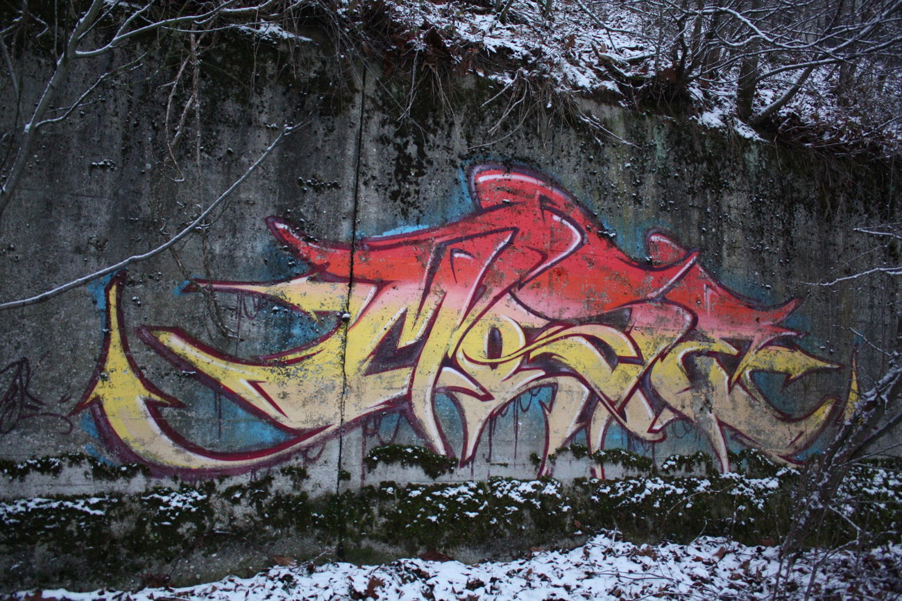 Graffiti Wall - Photo by MoseOne - mose, lostplaces (2013)