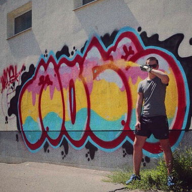 Graffiti Bombing - Photo by Mosepaint - mose