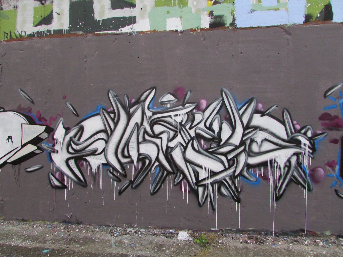 Graffiti Wall in Berlin - Photo by MrBrotlosekunsT - BLK, Brotlosekunst, Berlin (2014)