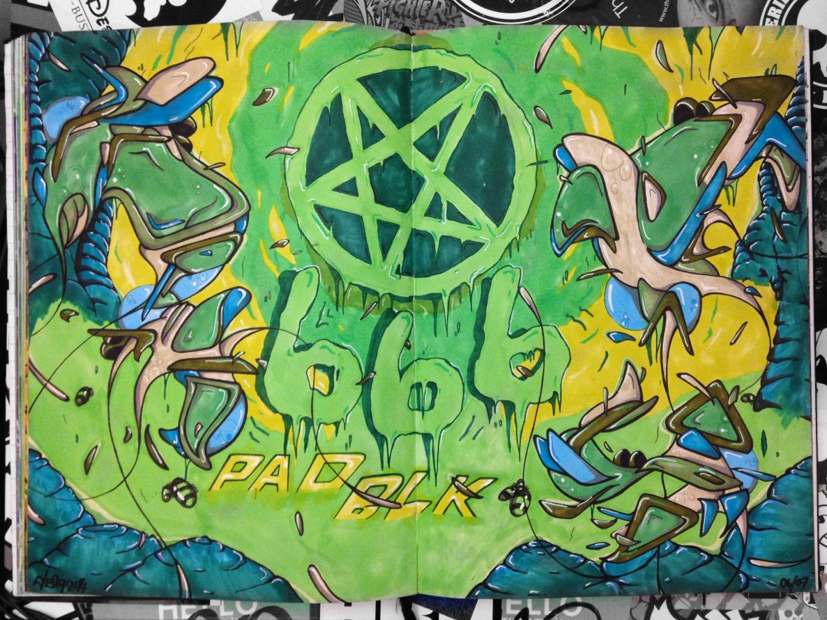 Graffiti Sketch in Berlin - Photo by MrBrotlosekunsT - Desq, Wel, PAD (2014)