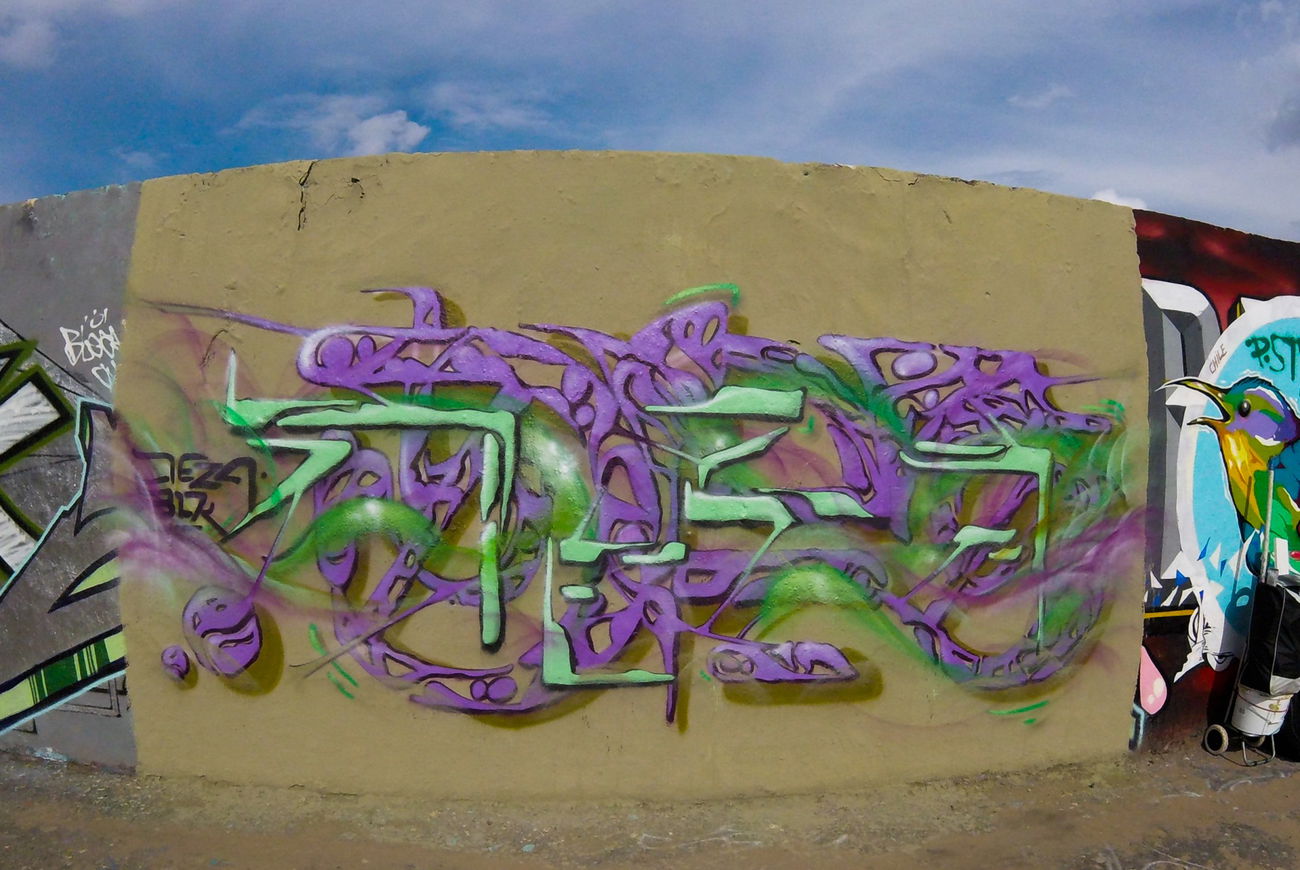 Graffiti Wall in Berlin - Photo by MrBrotlosekunsT (2016)