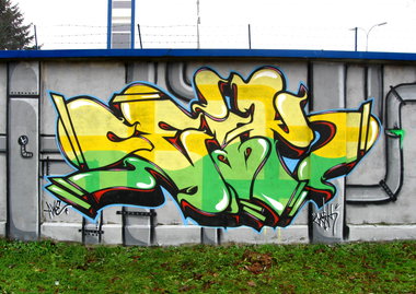 Graffiti Wall - Photo by MrCE85 - @2009, @old, one