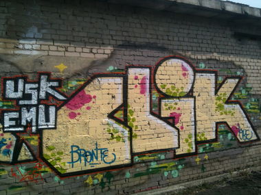 Graffiti Bombing - Photo by MrGraff - Klic, Clik, Acro (2012)