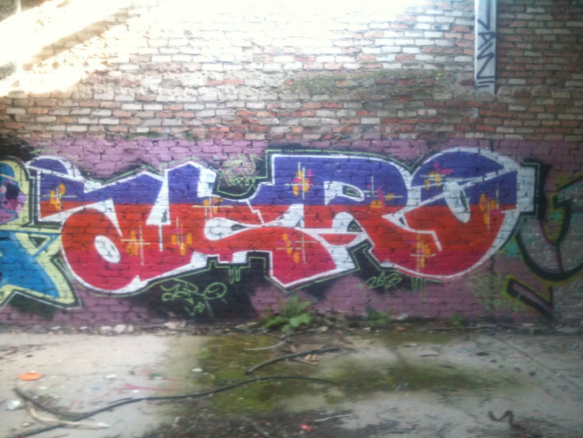 Graffiti Wall - Photo by MrGraff - Acro, emu, usk (2013)
