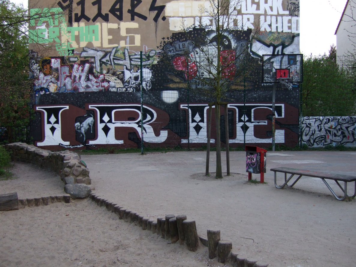 Graffiti Wall - Photo by MrJohnDoe - IRIE, SBA (2009)