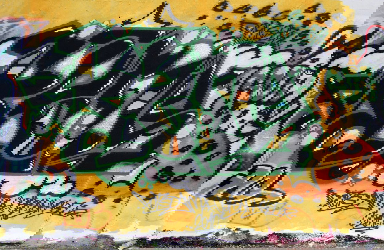 Graffiti Wall - Photo by MrJohnDoe - pen173, pole67, sba (2010)